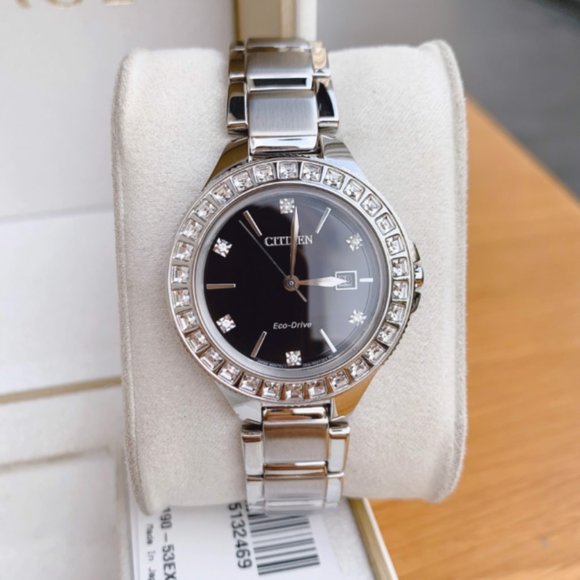 Citizen Diamond Date Bracelet 31mm Watch main image 5